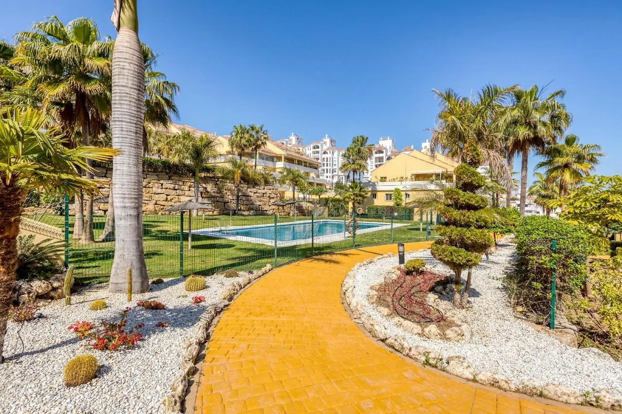Hanami Puerto Alto Pa 7-7 Estepona